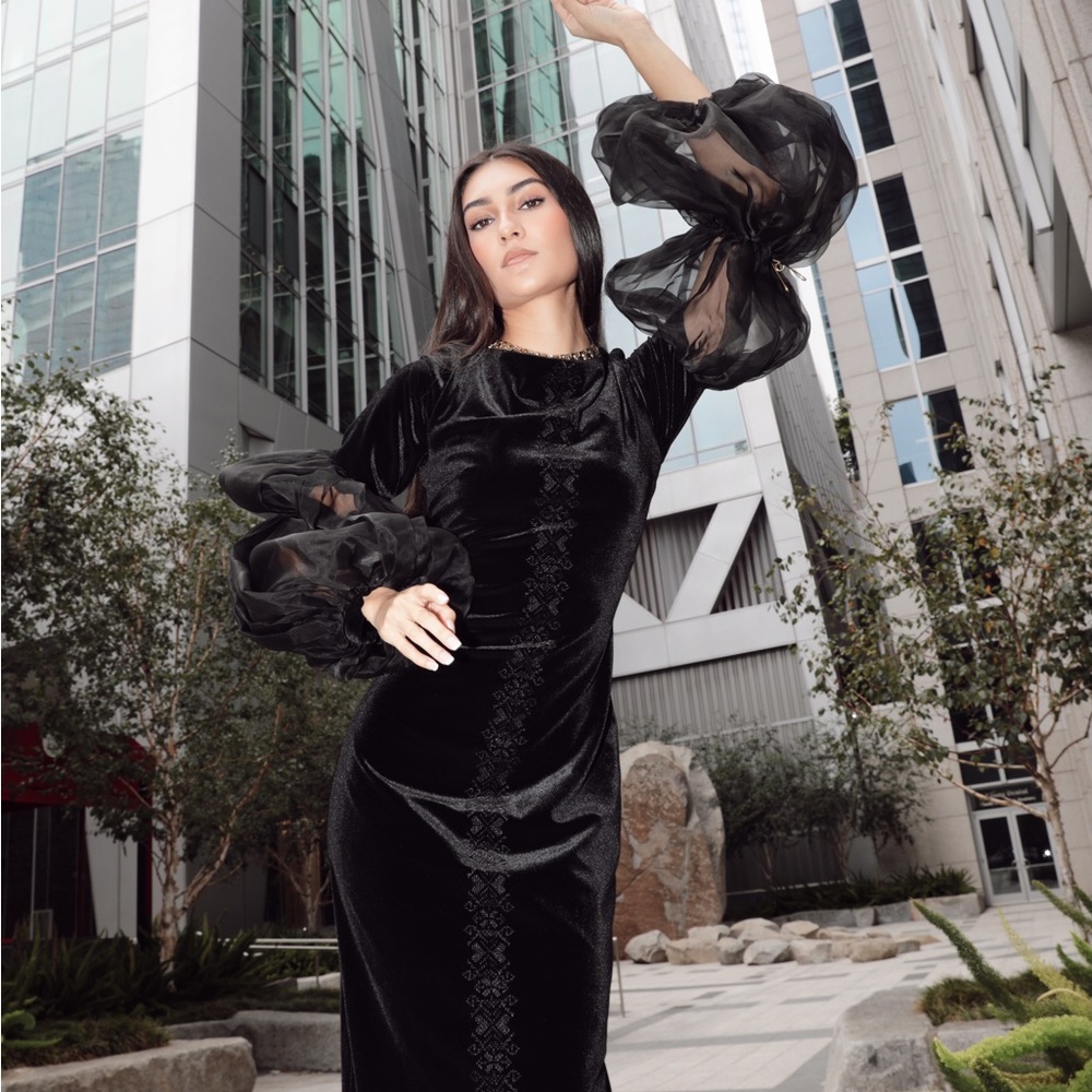 Elegant Black Velvet Prom Dress